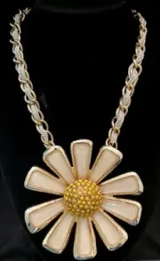 BETSEY JOHNSON Vintage Daisy Necklace, Goldtone, Cream Lucite & Yellow Stones