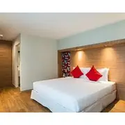 Sunshine Hip Hotel