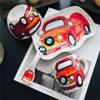 在飛比找ETMall東森購物網優惠-創意兒童餐具家用盤子可愛陶瓷餐盤輔食卡通吃飯碗釉下彩汽車造型