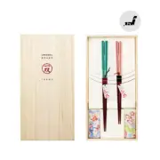 Issou Paulownia Box with Honoka Chopstick Rest Couple Chopsticks Made in Japan