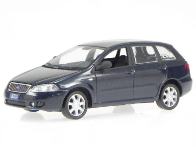 Fiat Croma 2005 diecast model car Atlas 1/43