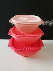 Tupperware Classic Servalier Bowls Set of 3 Stacking Shades Of Pink