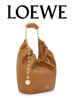 2023 秋新款 LOEWE 斜背包 Small Squeeze bag in nappa lambskin