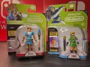 World of Nintendo 4" Figure 2 Lot: Breath of the Wild Link & Skyward Sword Link