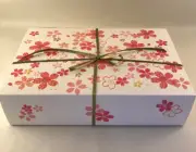 31pc Japanese KitKat Sakura Gift Box -20-25 flavors- Cherry Blossom Christmas