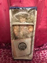 Knowles Dolls Mary Had A Little Lamb