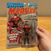 VINTAGE 1994 Marvel Super Heroes Daredevil Exploding Grapple Hook Action Figure