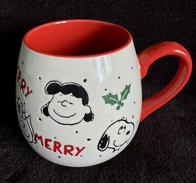 SNOOPY Christmas MERRY MERRY Holiday COFFEE MUG CUP Lucy Sally NEW Mistletoe