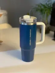 Starbucks Korea SS Stanley Blue Quencher Handle Tumbler 887ml / 30oz
