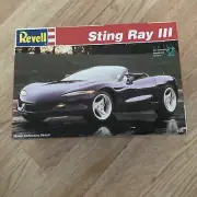 Revell Sting Ray iii Chevrolet Corvette Concept Car Model Kit