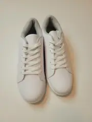 ASOS Truffle Collection Lace Up Trainer in white with grey tab Size US 9 NWT