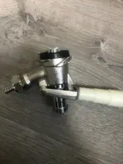 US Sankey Keg Couplers D System - White Handle - Kegerator Draft Beer