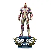 Iron Man 3 Iron Man Mark XLII Deluxe 1:4 Scale Collectable Action Figure