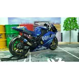 Minichamps 1/12 1:12 2004 Yamaha M1 Rossi 羅西人車組模型