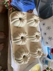 nordic ware Bundt lette pan for 6 cakes