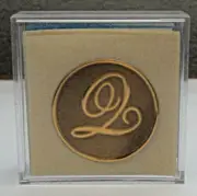 Crane & Co Monogram Seals Letter Q Set of 10 Initial 1.25" Sticker Gold Foil