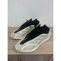 在飛比找蝦皮購物優惠-（已售出）絕版初代！YEEZY x adidas 700 V