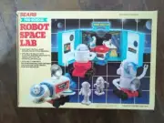 Vintage Sears Pre School Robot Space Lab Blue Box 1983