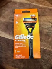 Gillette Fusion5 Razor for Men, Handle + 1 Razor Blade Refill