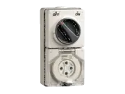 NEW CLIPSAL 56C432 4P 32A Switch Socket Outlets