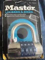 U S A Master Lock Set Your Own Blue Combination Padlock 1520D N O S **Lot 62**