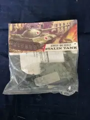 AIRFIX HO/OO SCALE STALIN TANK SERIES 1 SCALE MODEL Kit 7982