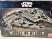 BAN DAI 1:144 MILLENIUM FALCON THE FORCE AWAKENS