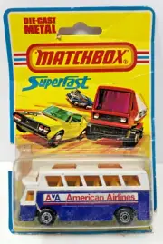 MATCHBOX SUPERFAST NO. 65 AIRPORT COACH AMERICAN AIRLINES IN BLISTERCARD M449