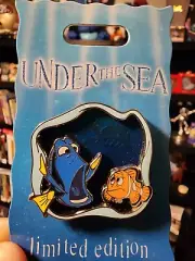Disneyland Under the Sea Pixar Finding Nemo with Dory Disney Pin LE 2000