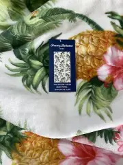 Tommy Bahama NEW!!! Beach Spa Pool TOWEL Palm Pineapple Hibiscus Floral TROPIC