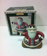 DEBBIE MUMM SHORT & STOUT SANTA EARTHENWARE TEAPOT BRAND NEW