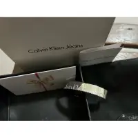 在飛比找蝦皮購物優惠-Calvin Klein CK極簡風格LOGO手環-近全新-