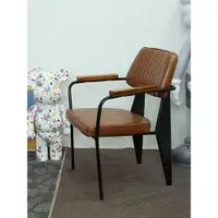 在飛比找ETMall東森購物網優惠-美式工業風單人椅子 鐵藝帶扶手靠背舒適休閑輕奢設計師復古餐椅