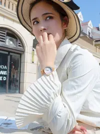 在飛比找Yahoo!奇摩拍賣優惠-熱銷 kezzi時尚簡約圓形手錶腕錶流沙氣質女錶百搭時尚大氣