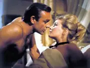 From Russia with Love 1963 Sean Connery Daniela Bianchi Photo - CL1742