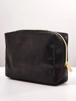 Tarte Fierce & Feisty Makeup Cosmetics Bag - RRP $40AUD Vegan Cruelty Free