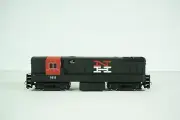 Bachmann Spectrum HO Scale New Haven H16-44 Trainmaster Diesel 81215 NEW W14-2