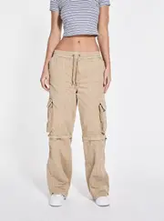 GUESS ORIGINALS Women's Brown Baggy Cargo Pant Size: Small, Cotton