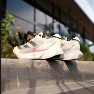 【adidas 愛迪達】ADIZERO ADIOS PRO 3 跑鞋(IG6442 跑鞋 輕量 慢跑鞋)