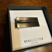 Kenneth Cole New York Men’s Silver Mirrored Textured Neutral New Money Clip