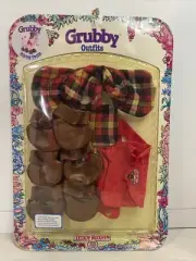 Vintage 1987 Grubby Hiking Outfit Hat Boots Bag Worlds of Wonder Teddy Ruxpin