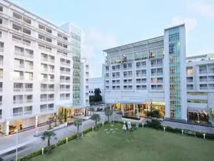 羅勇卡美奧服務式公寓大飯店Kameo Grand Hotel & Serviced Apartments - Rayong