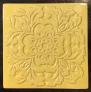 C.R. Gibson Yellow Ceramic Sculpted Design Trivet Vanderbilt QT-14117 EchoDesign
