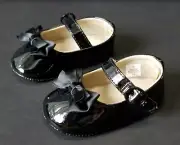 Stride Rite Girls' SR AVA Mary Jane Flat, Black Patent, 6.5 W US Toddler