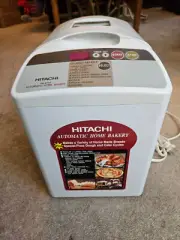 HITACHI Automatic Home Bakery BREAD Cake MAKER MACHINE HB-D102. NEW!