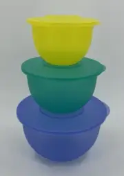 Tupperware Vintage Impressions Nesting Mixing Bowls #3091,3093,3095 & Seals NEW