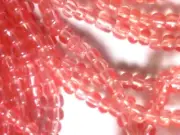 Vtg 1 HANK CORAL STRIPE CLEAR ROUND GLASS SEED BEADS 10/0 #010816h