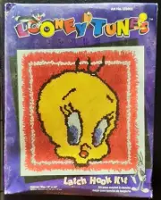 TWEETY BIRD LOONEY TUNES 13 X 13 LATCH HOOK KIT VINTAGE FROM 1995 - NEW/SEALED