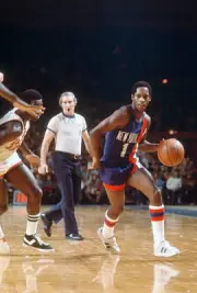 Nate Archibald New York Nets dribbles the ball v the Milwaukee Buc- Old Photo