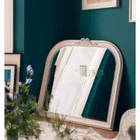 在飛比找ETMall東森購物網優惠-法式化妝鏡臺式輕奢桌面歐式梳妝鏡復古浴室鏡子壁爐美式裝飾鏡